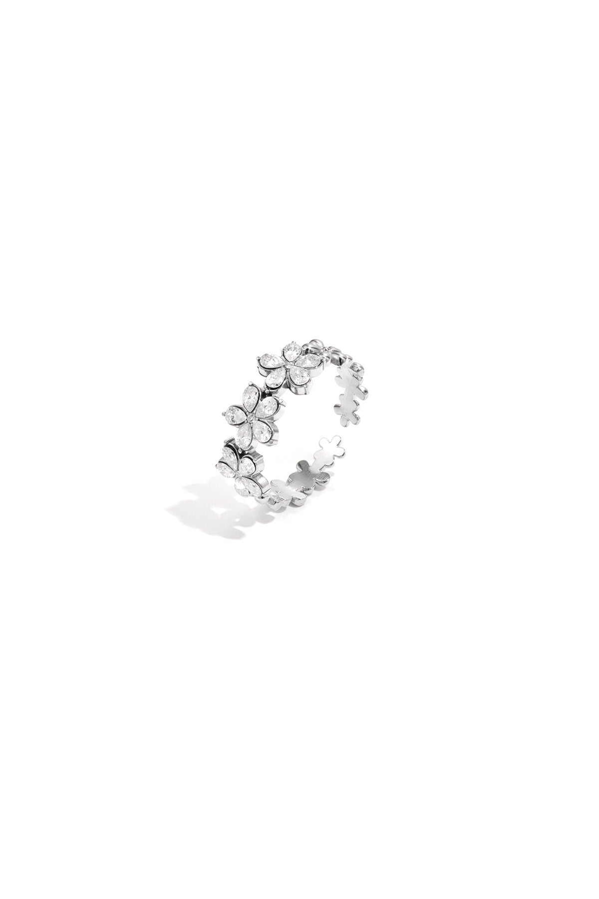 Ring with flowers and stones