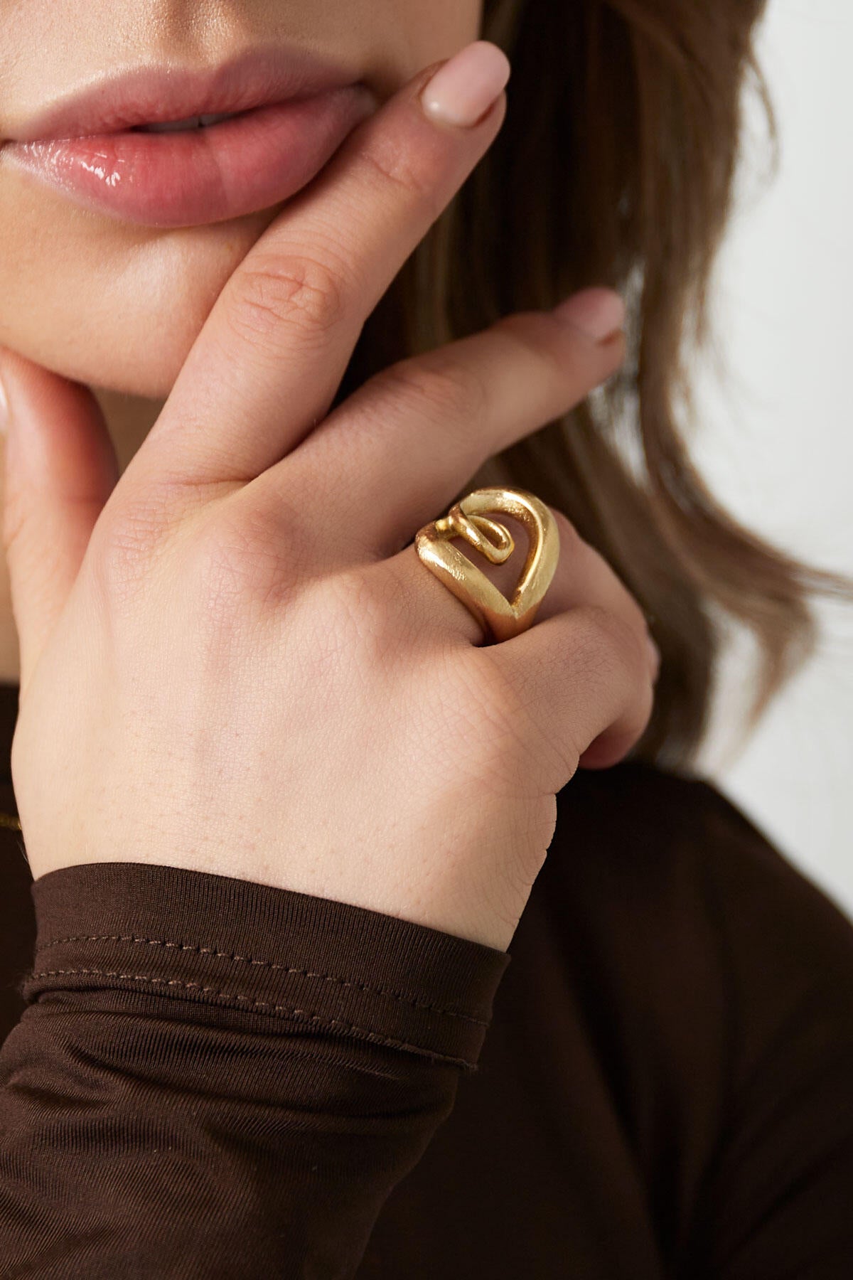 elegant twist ring