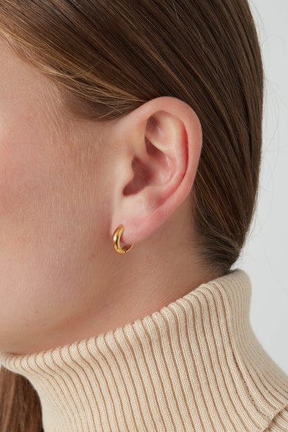 fine line earrings