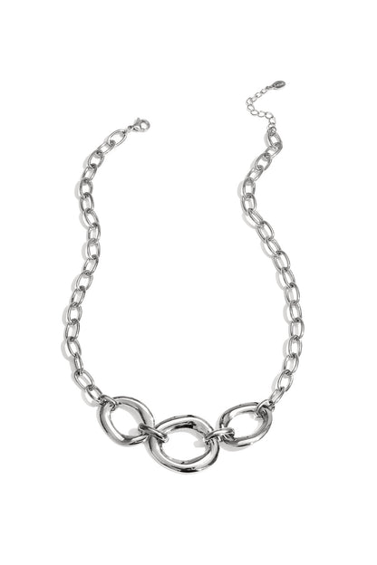 Necklace with round statement pieces