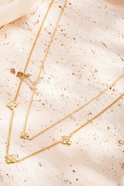 flowery necklace