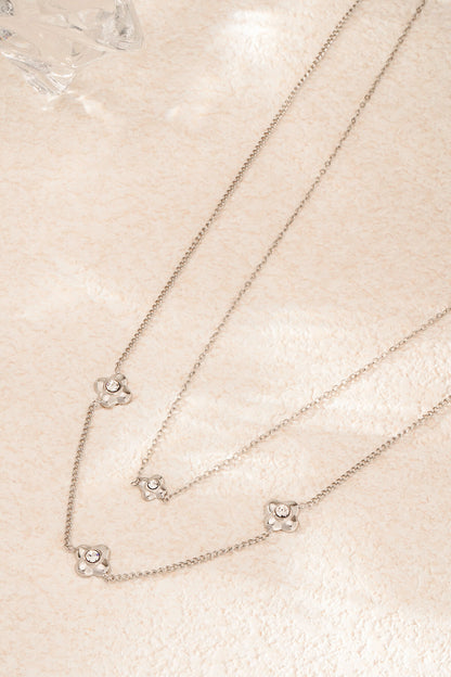 flowery necklace