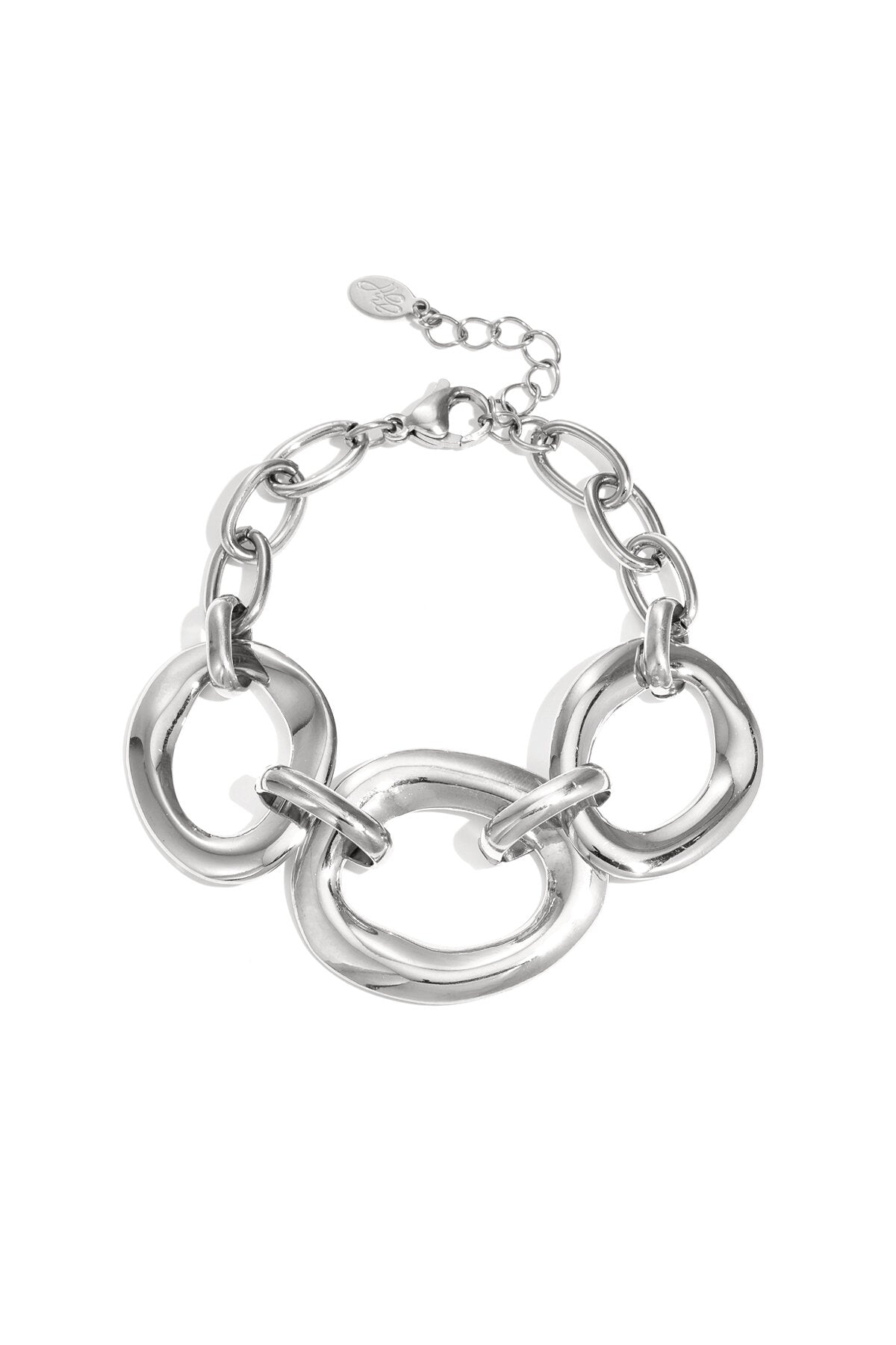 Bracelet with round statement pieces