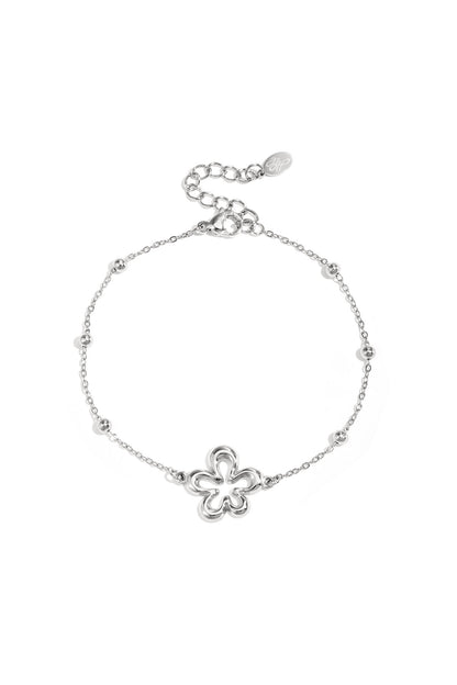Bracelet with coral-shaped playful flowers in varying sizes