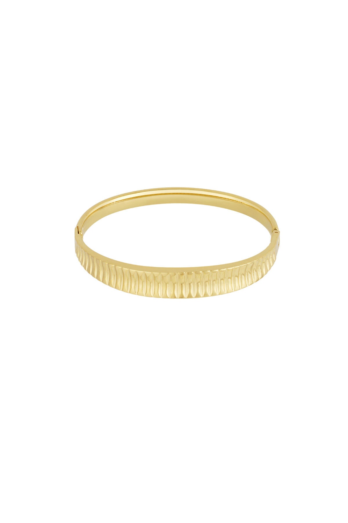 bracelet with structure