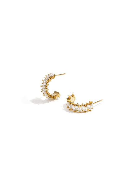 Earrings with zigzag stones