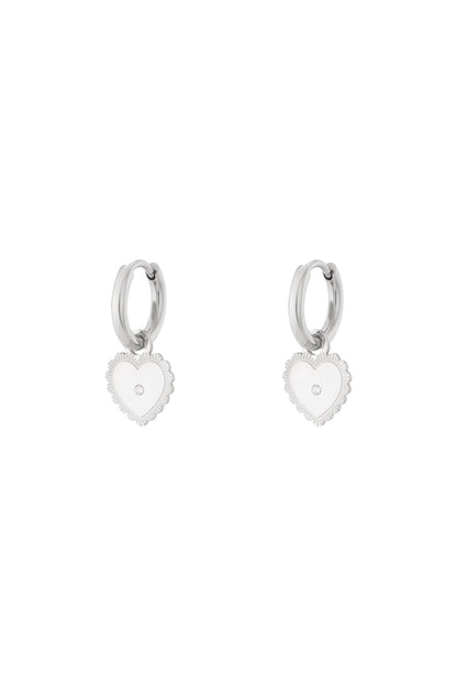 Mini dot heart earrings