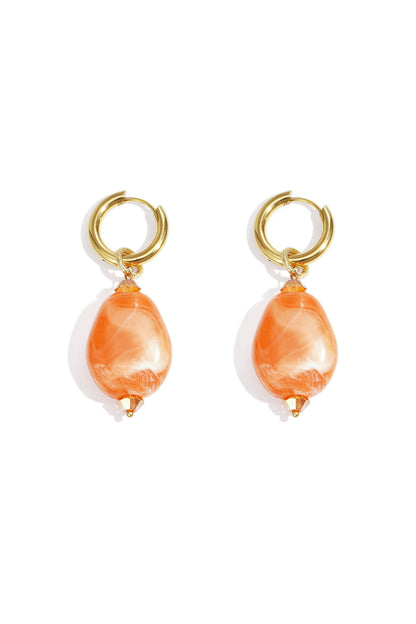 Earrings with asymmetrical bead