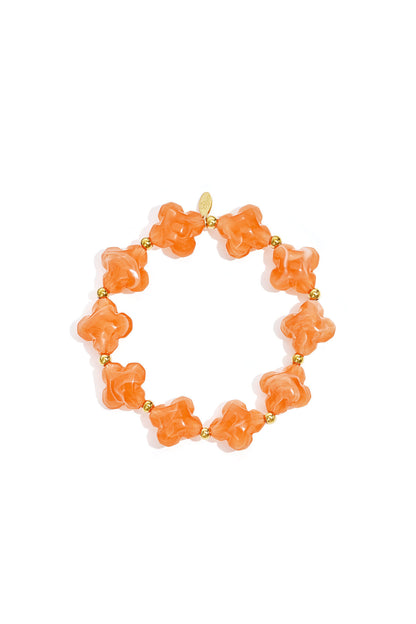 Beaded bracelet with clover beads
