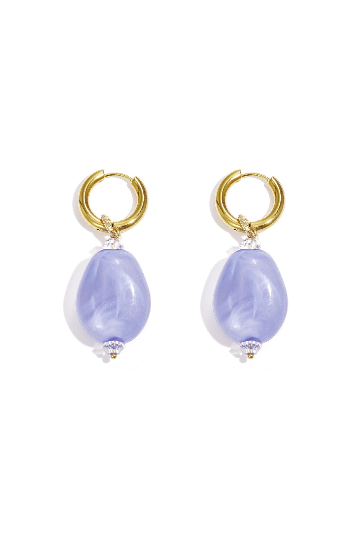 Earrings with asymmetrical bead
