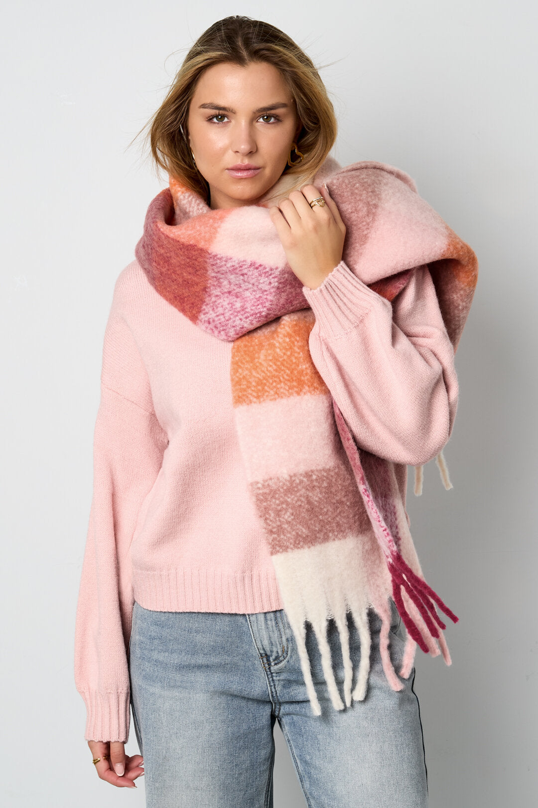 Colorful vibe scarf